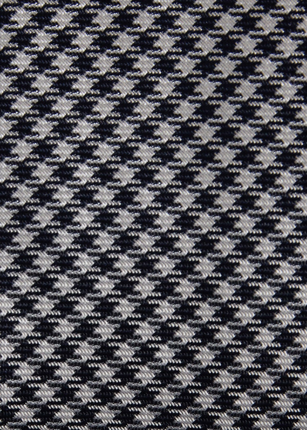 Paul Stuart Everyday | Woven Silk Houndstooth Tie