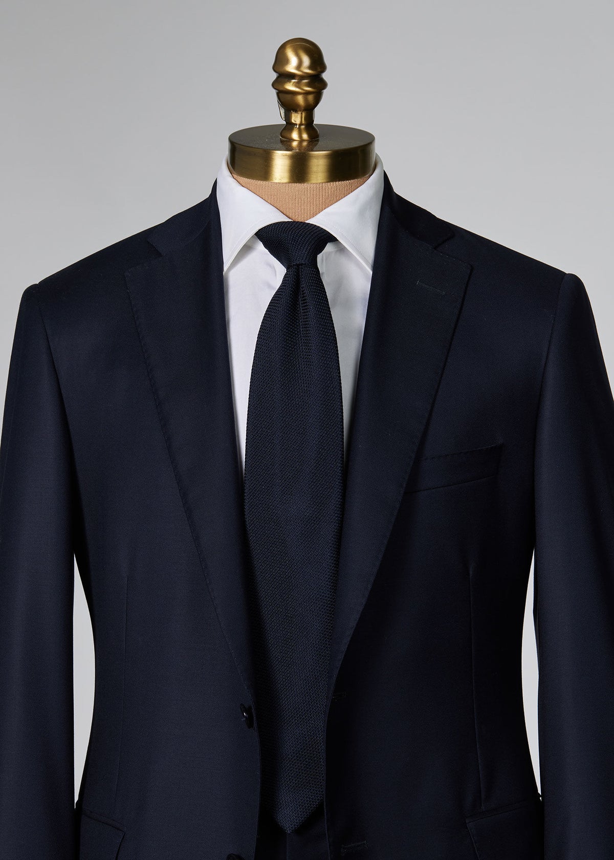 Paul Stuart Essential | Solid Silk Garza Tie