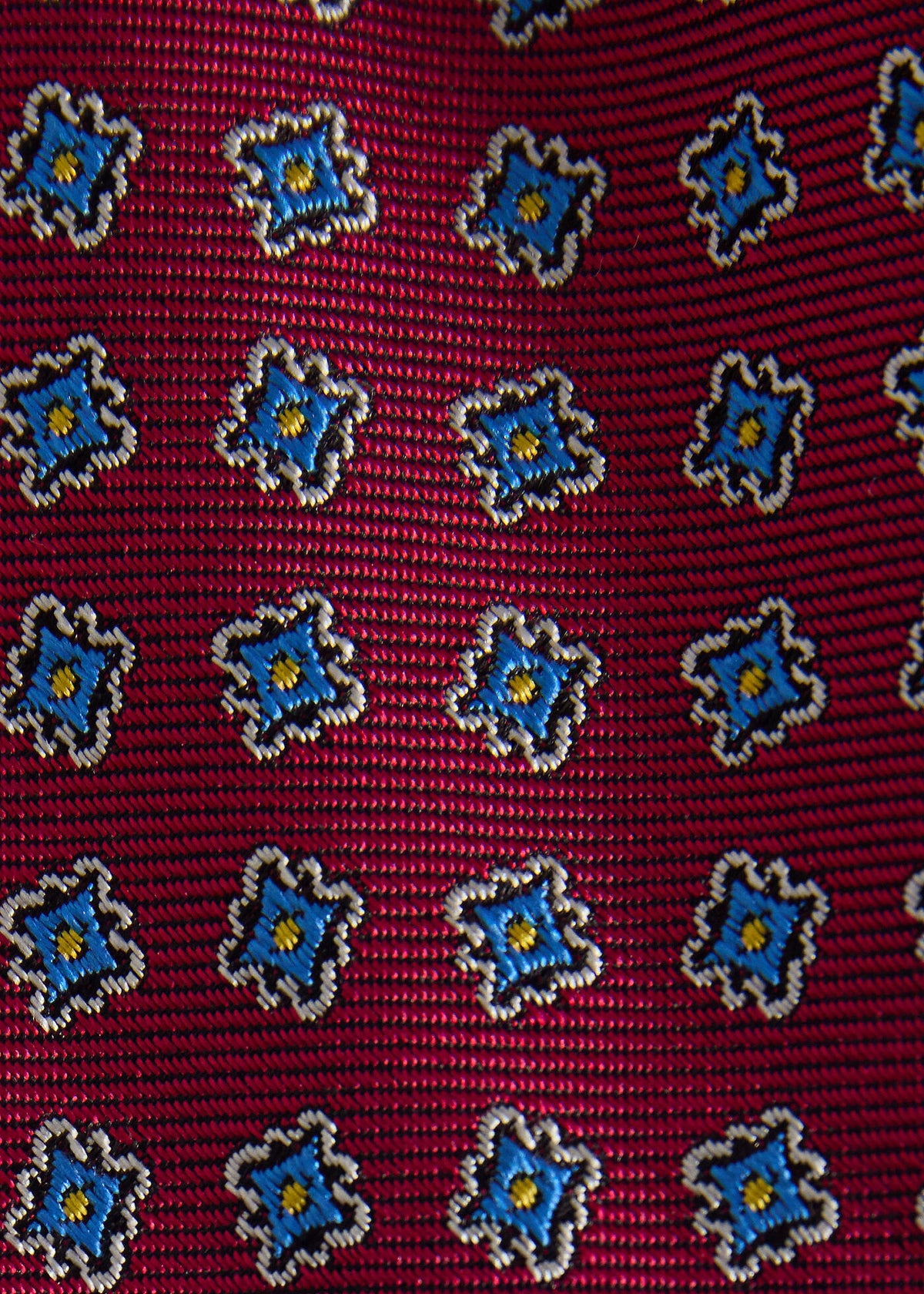Paul Stuart Trusted | Silk Tile Motif Tie