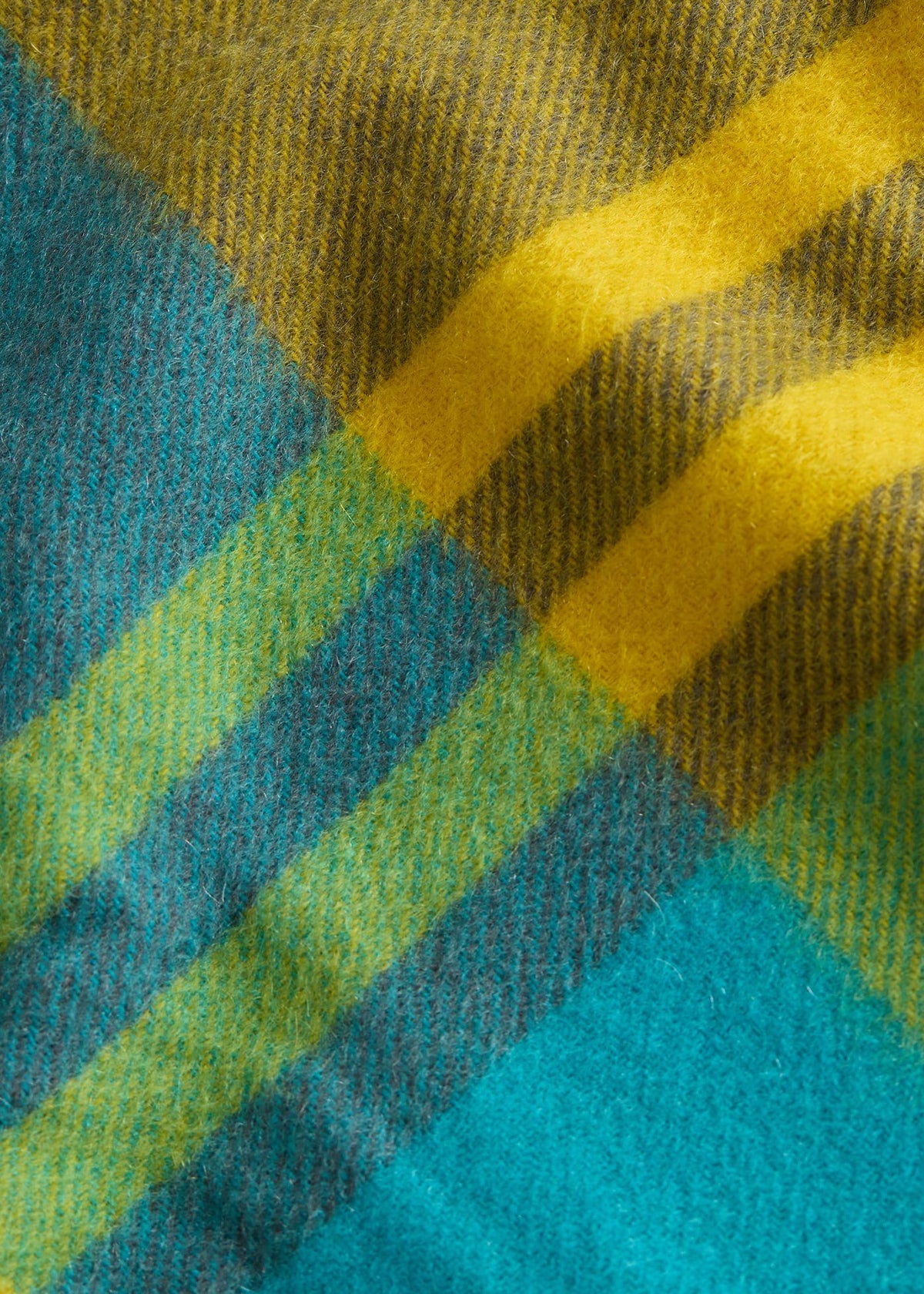 Paul Stuart Signature | Woven Cashmere Plaid Scarf