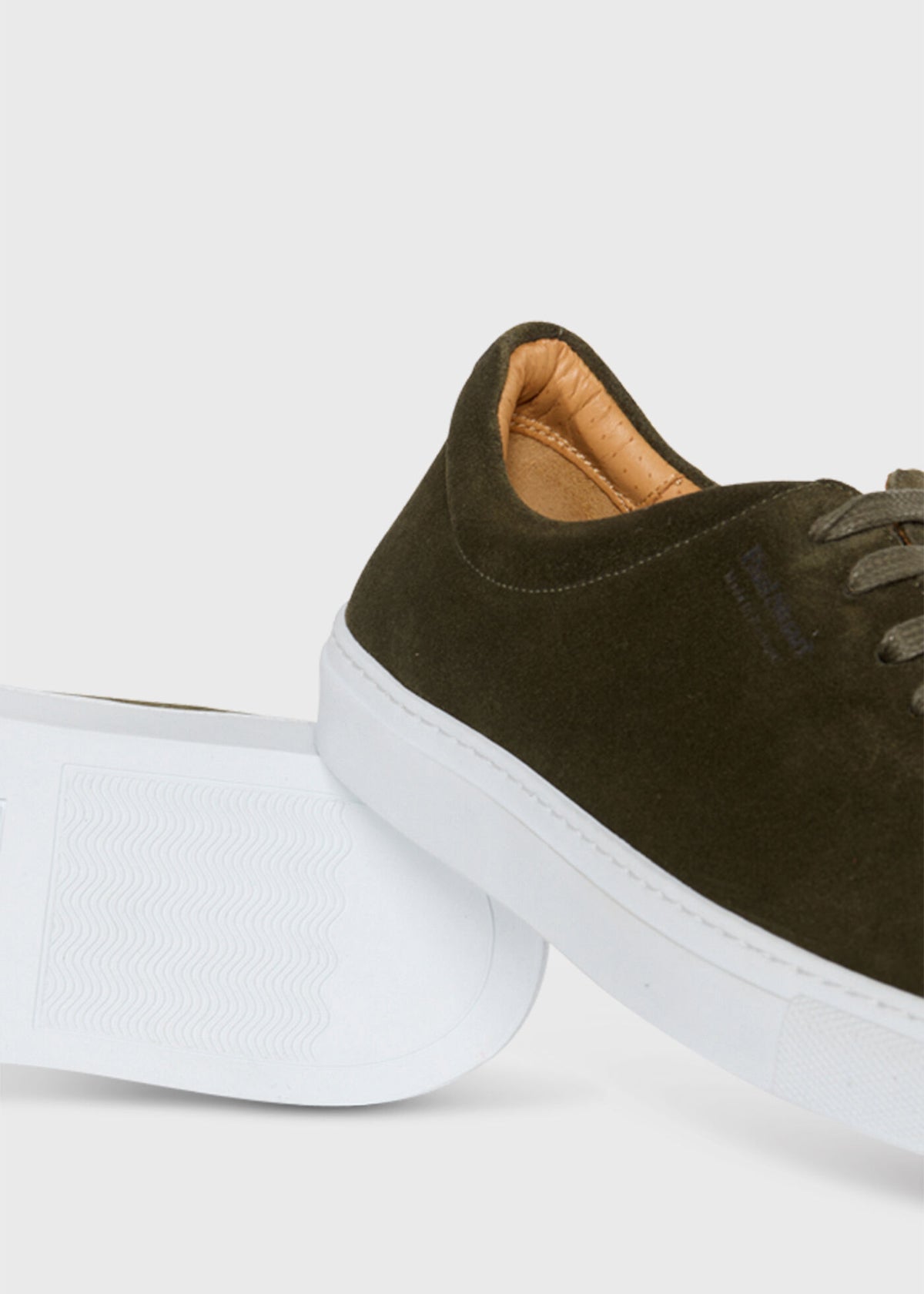 Paul Stuart Essential | Scotty Suede Leather Sneaker