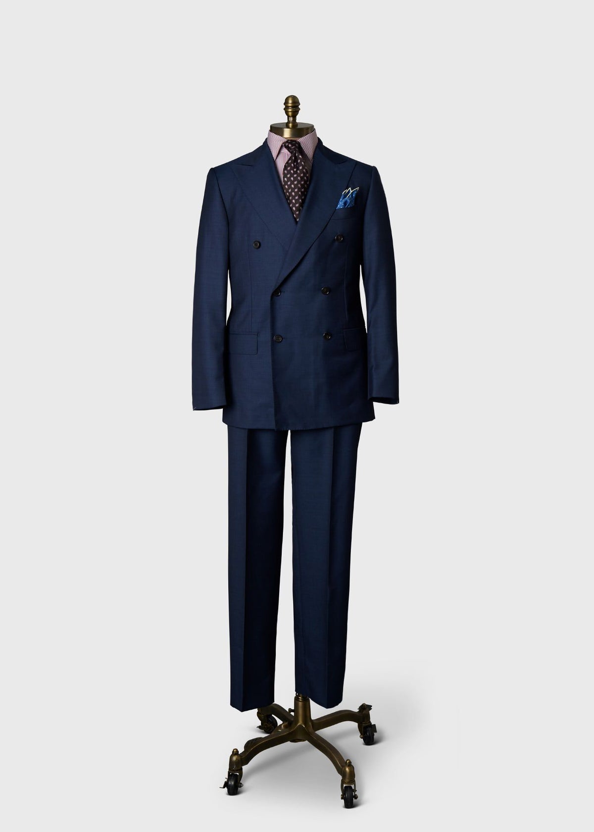 Paul Stuart Trending | Double-Breasted Suit in Wool Sharkskin