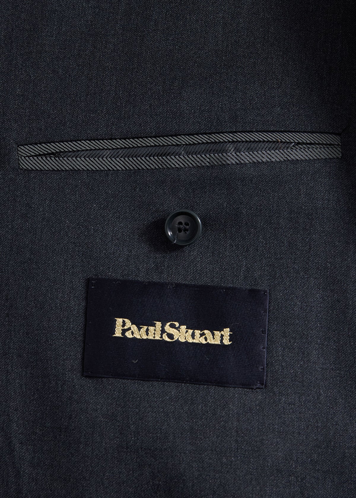 Paul Stuart Featured | All Year Wool Double Breasted Suit