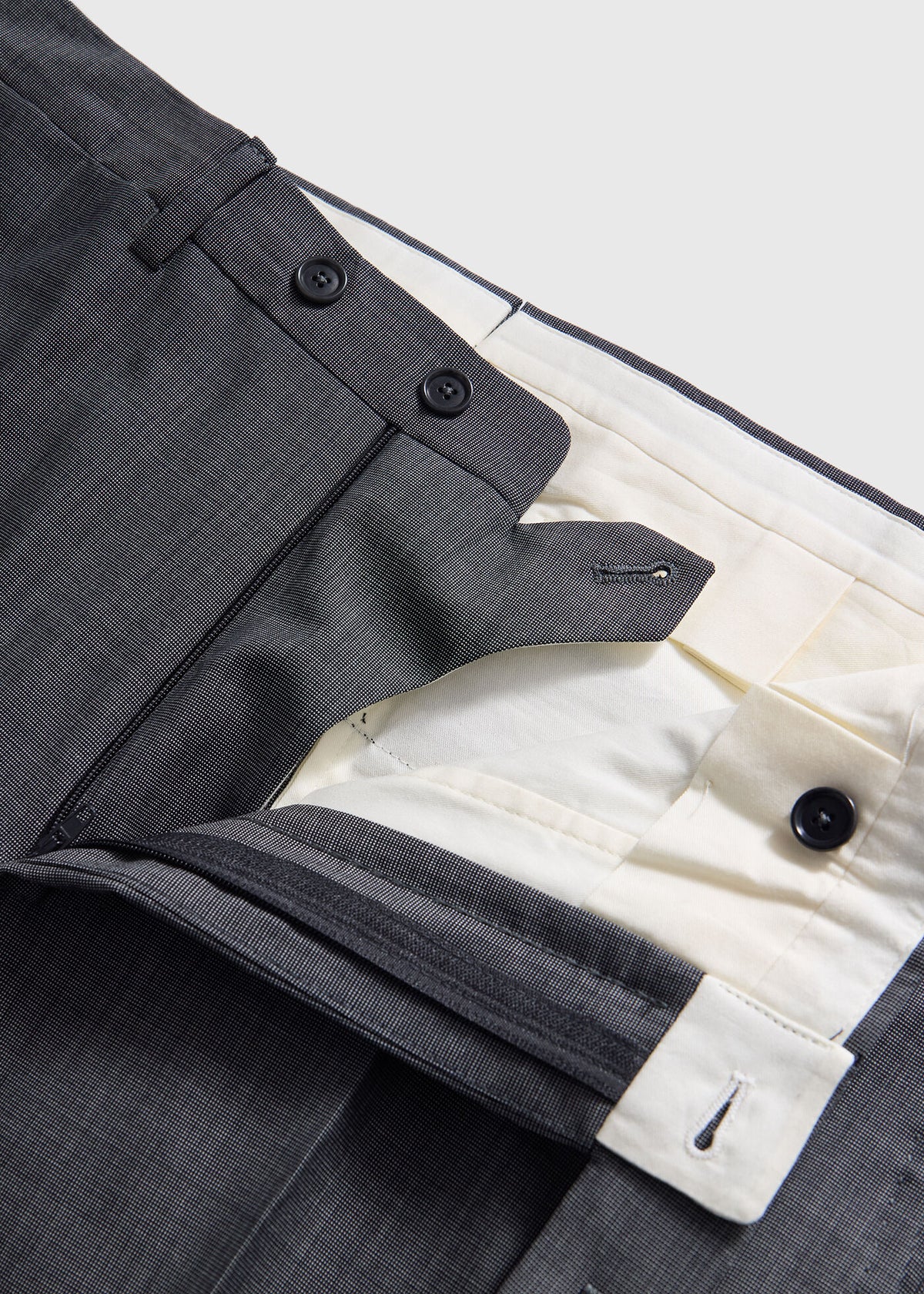 Paul Stuart Signature | All Year Wool Pindot Suit