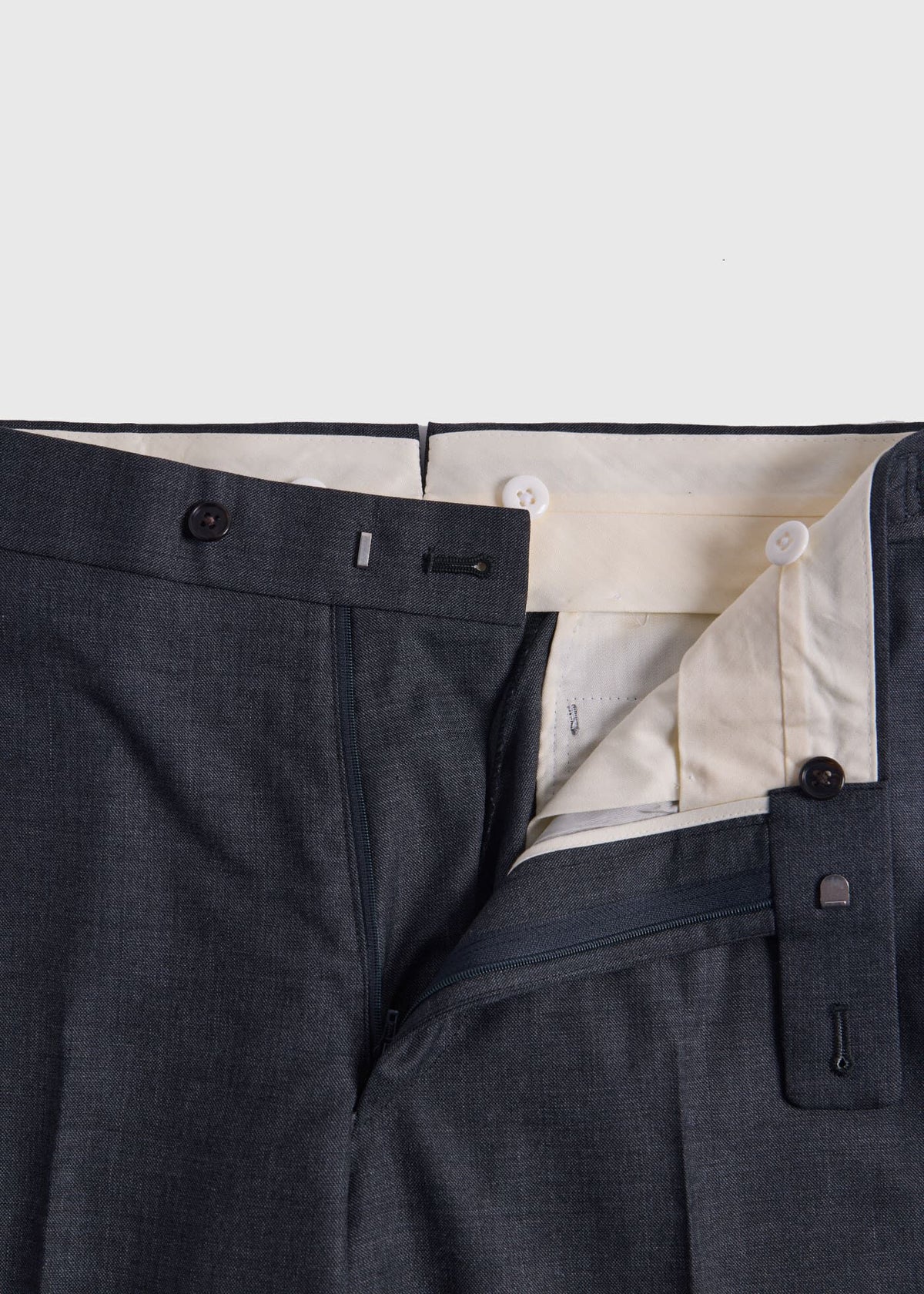 Paul Stuart Deals | Grey Super 110s Wool Suit