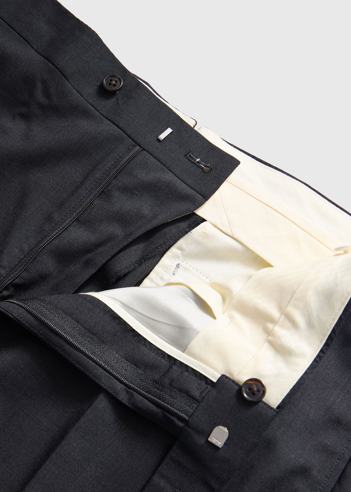 Paul Stuart Featured | Super 120s Lightweight Wool Suit