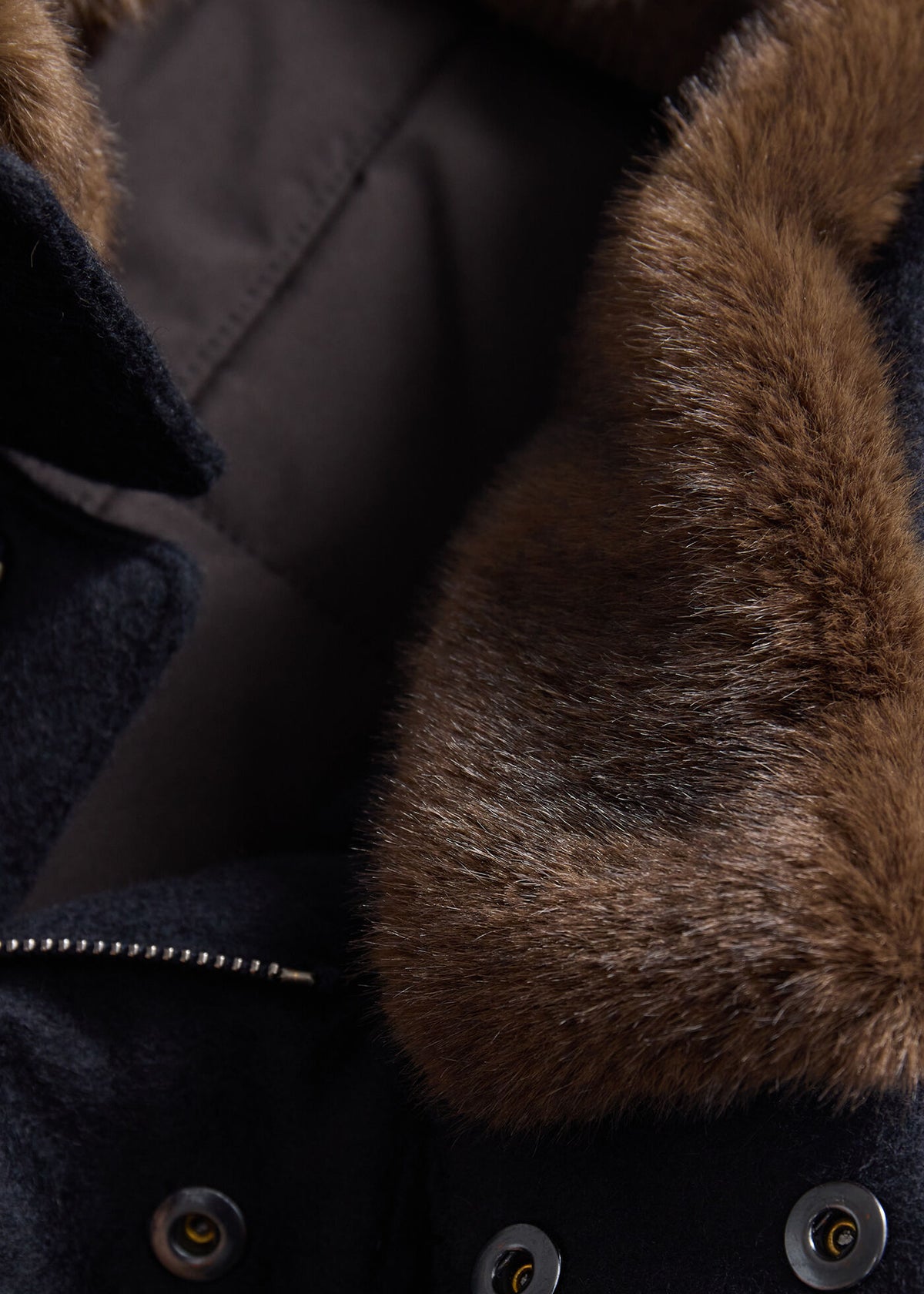 Paul Stuart Essential | Cashmere Coat with Faux Fur Collar