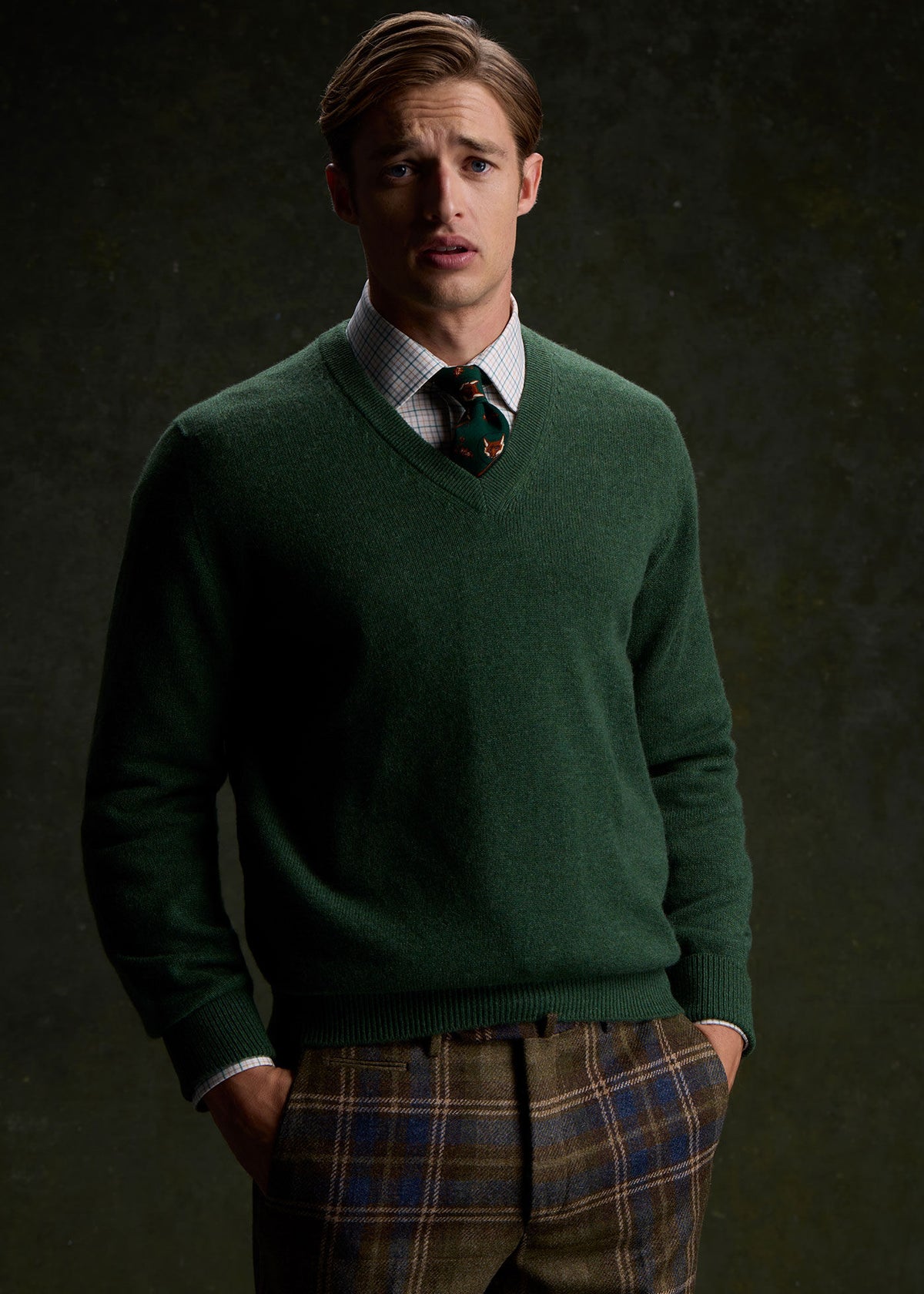 Paul Stuart Essential | Classic Cashmere V-Neck Sweater