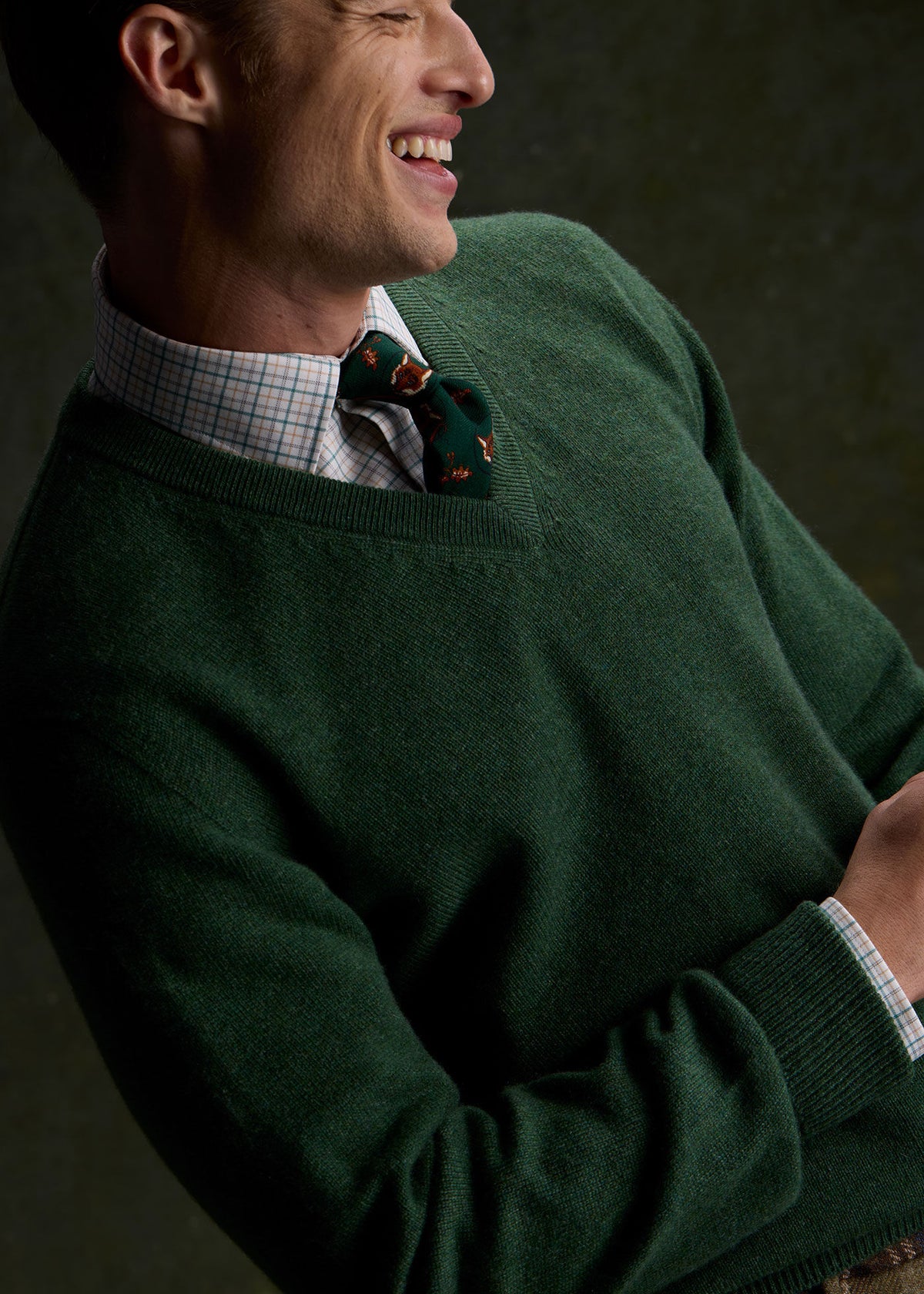 Paul Stuart Essential | Classic Cashmere V-Neck Sweater