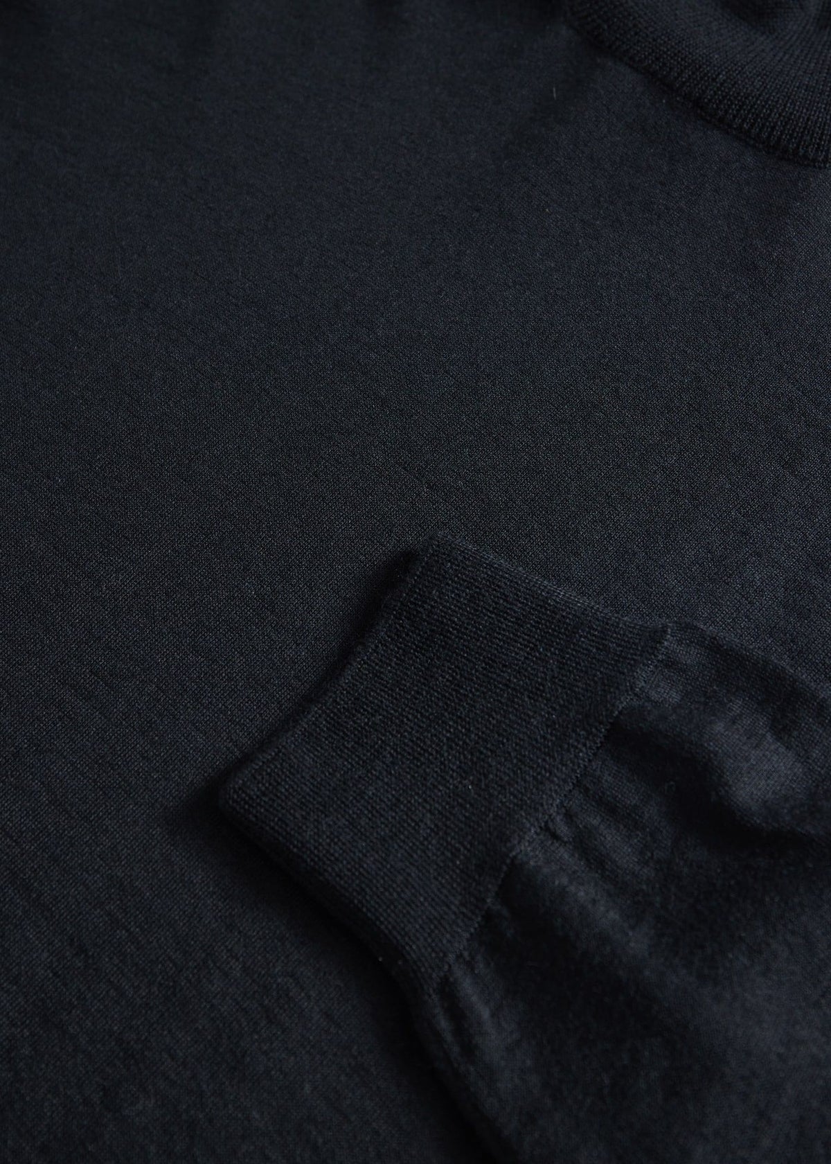 Paul Stuart Classic | Silk & Cashmere Turtleneck