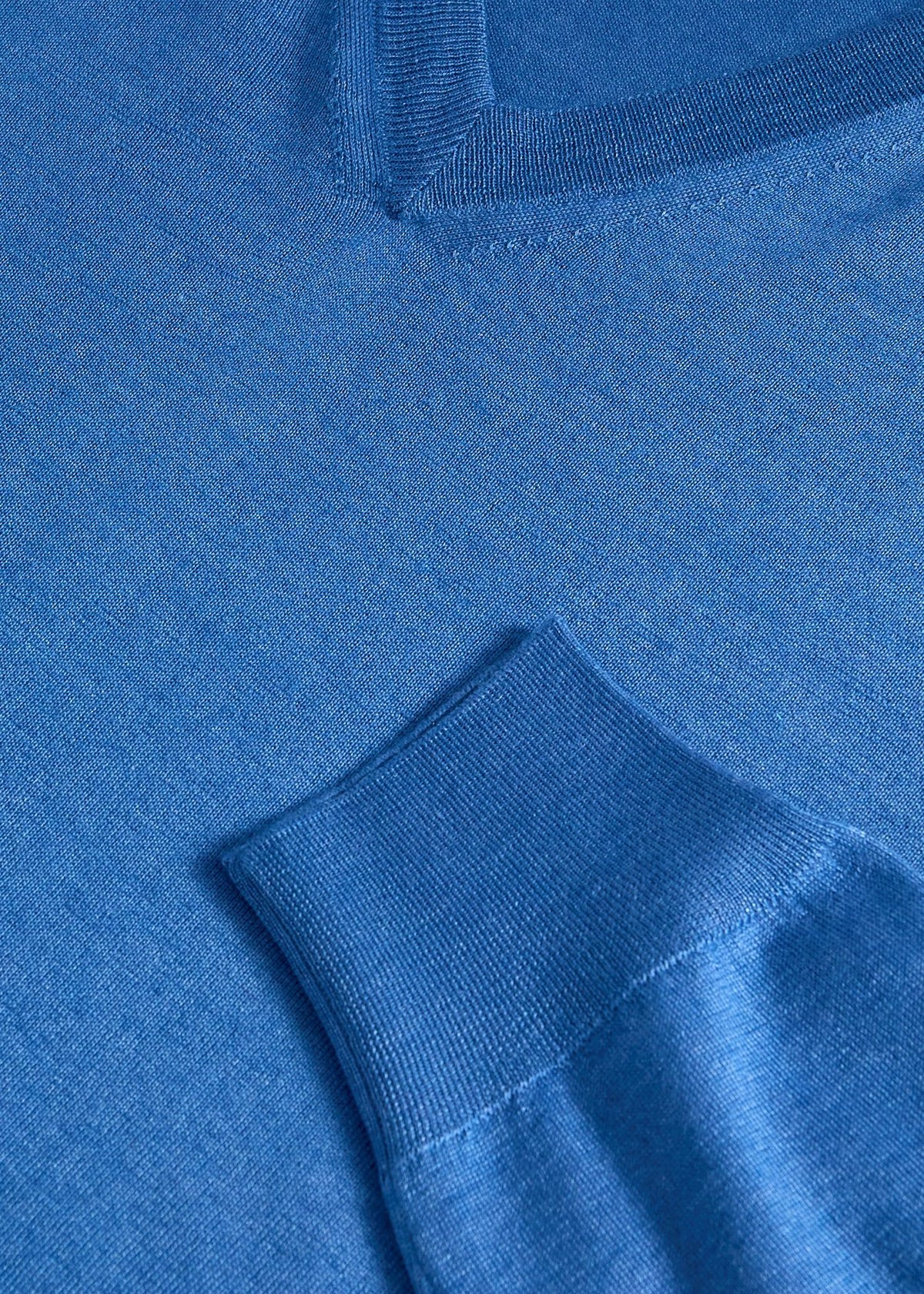Paul Stuart Hot Sale | Silk & Cashmere V-Neck Sweater