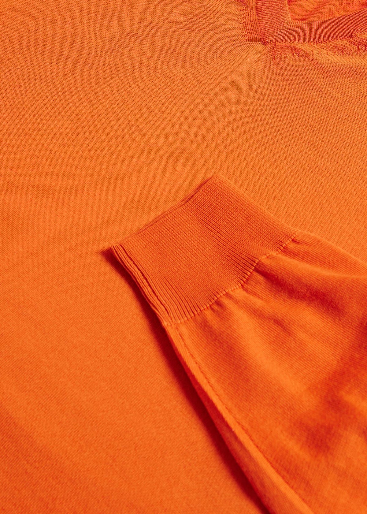 Paul Stuart Signature | Essential Merino Wool V-neck Sweater