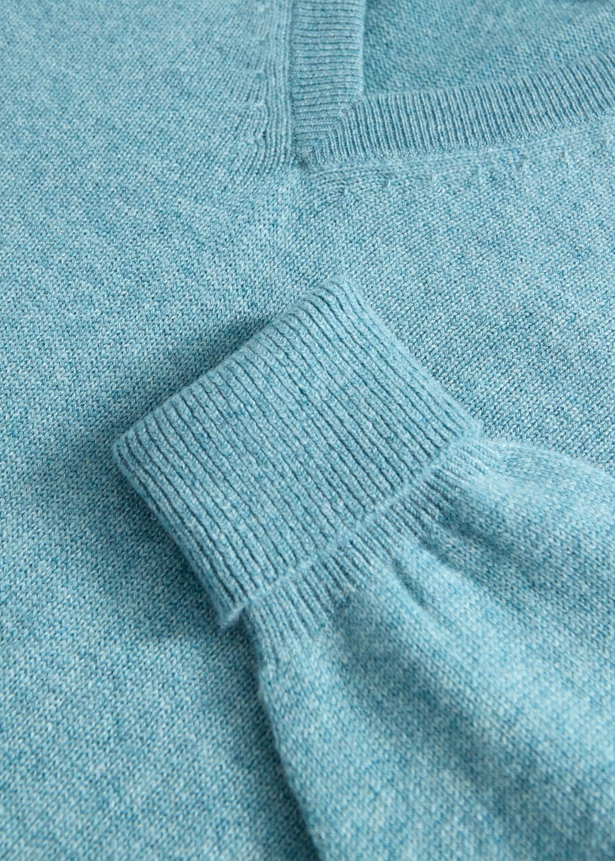 Paul Stuart New | Classic Cashmere V-Neck Sweater