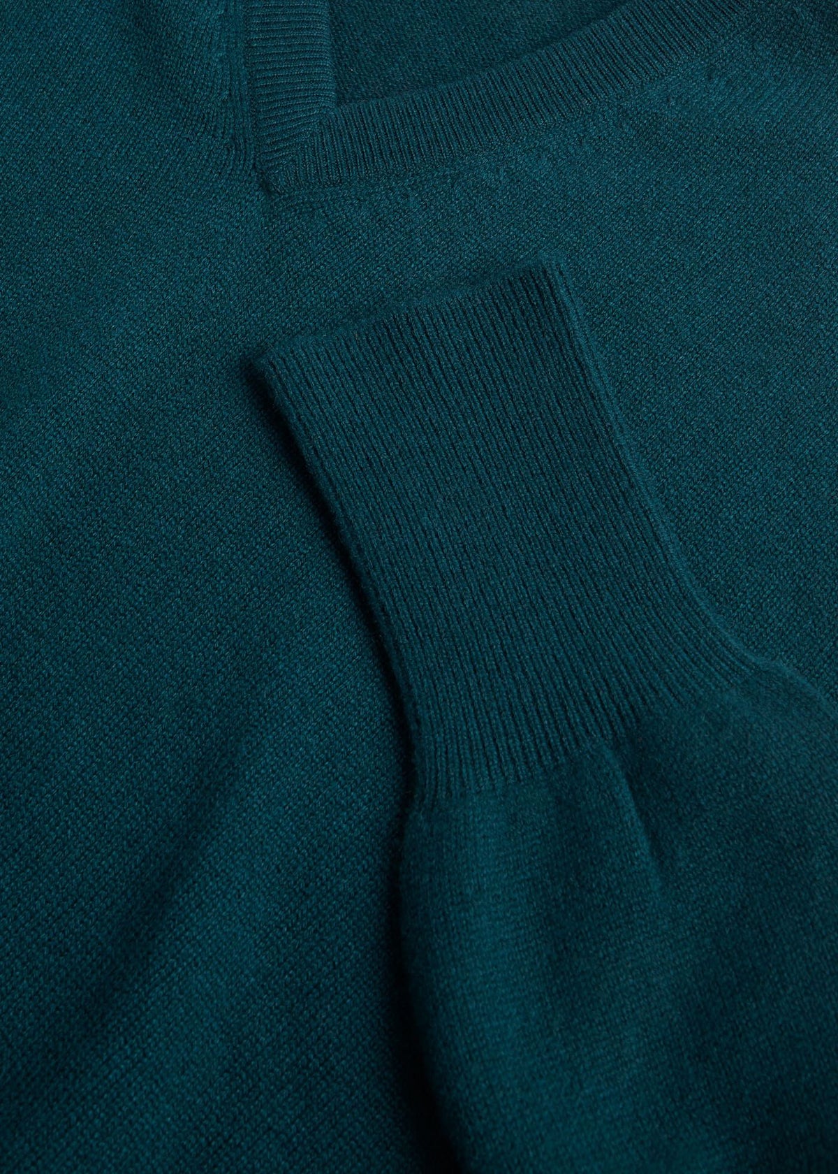 Paul Stuart Latest | Classic Cashmere V-Neck Sweater