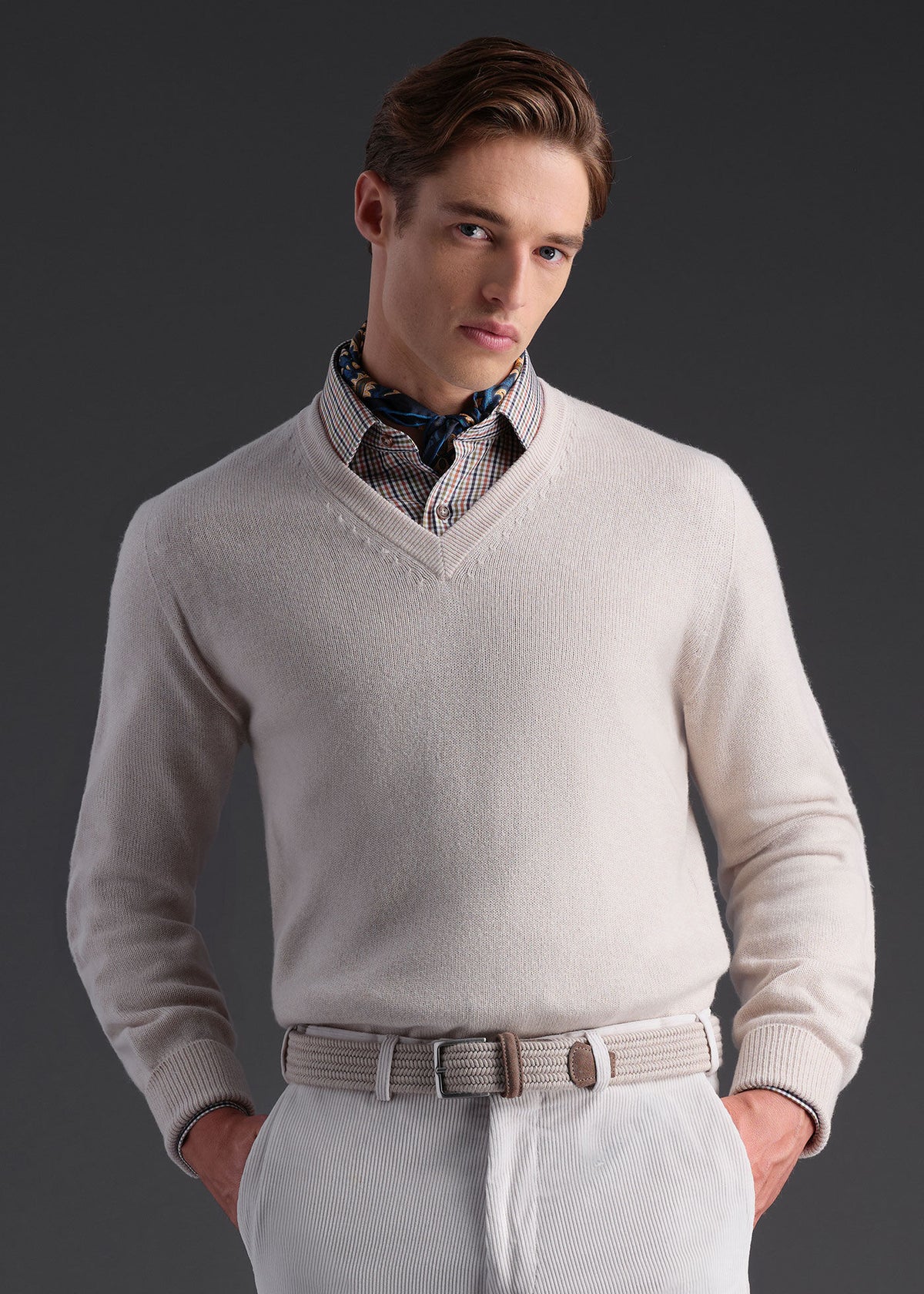 Paul Stuart New | Classic Cashmere V-Neck Sweater