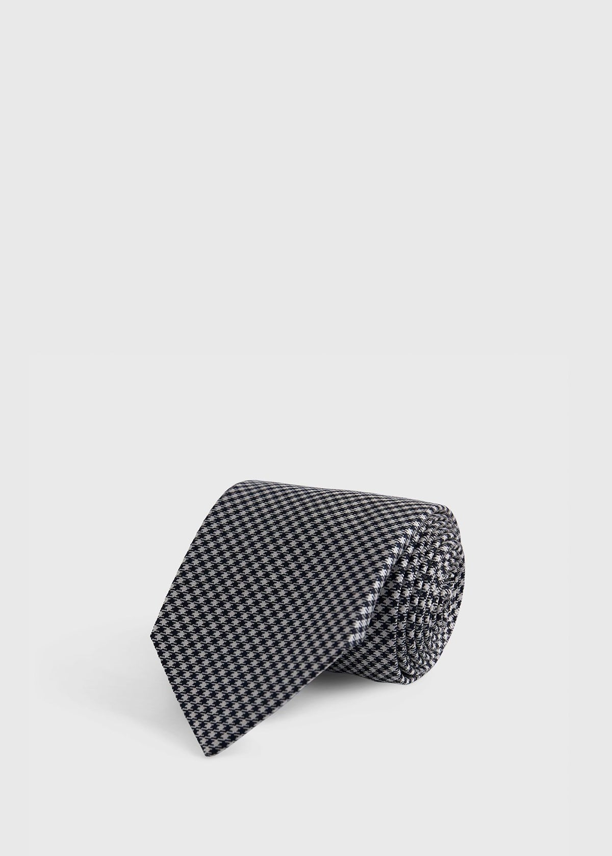 Paul Stuart Everyday | Woven Silk Houndstooth Tie