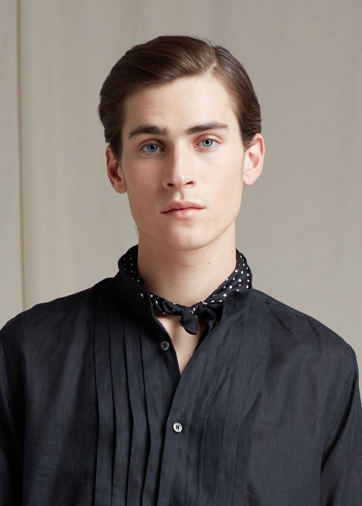 Paul Stuart Classic | Silk Dots Pocket Square