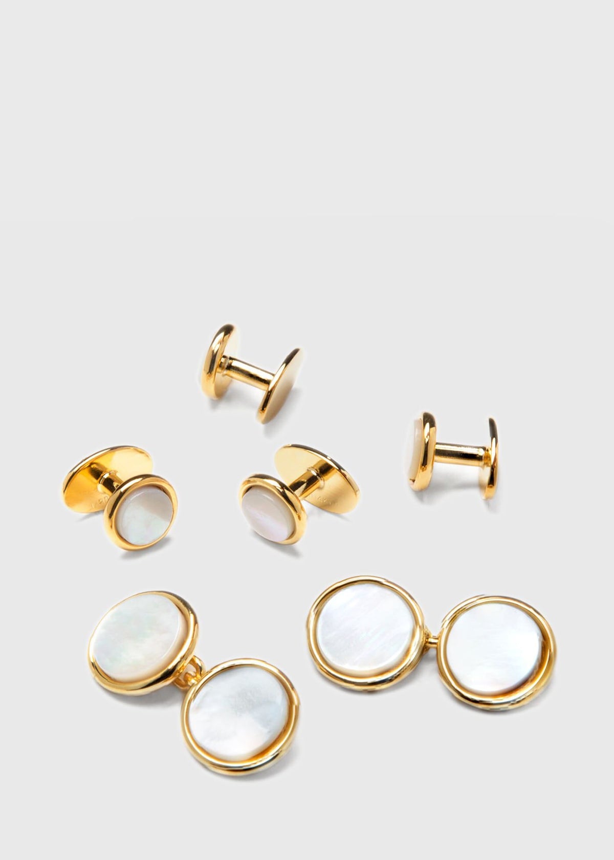Paul Stuart Essential | Gold Plated Mother of Pearl Cufflink & Stud Set