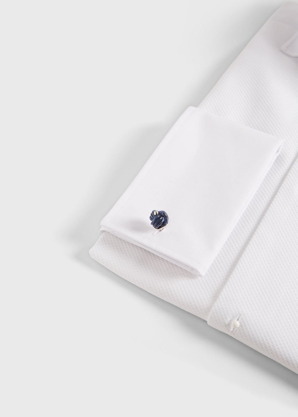 Paul Stuart Signature | Sterling Silver with Sodalite Carved Knot Cufflinks
