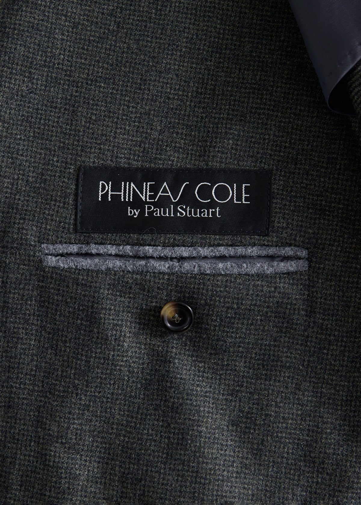 Paul Stuart Quality | Double Breasted Wool Houndstooth Suit